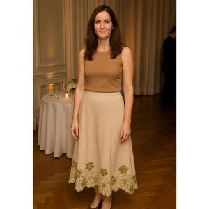 Women's Couture Inc Linen Skirt Beige/Green 3D Embroidered Floral Size 16 Classy